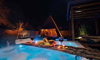 Pyramid Deluxe Havuzlu